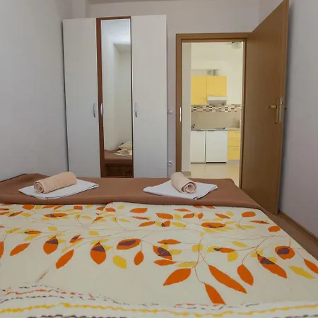 Apartments With A Parking Space Baska Voda, Makarska - 6761 Room photo