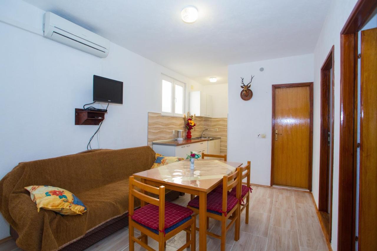 Apartments With A Parking Space Baska Voda, Makarska - 6761 Apartment *