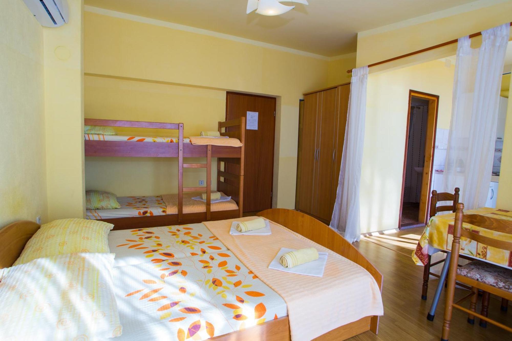 Apartments With A Parking Space Baska Voda, Makarska - 6761 Apartment *