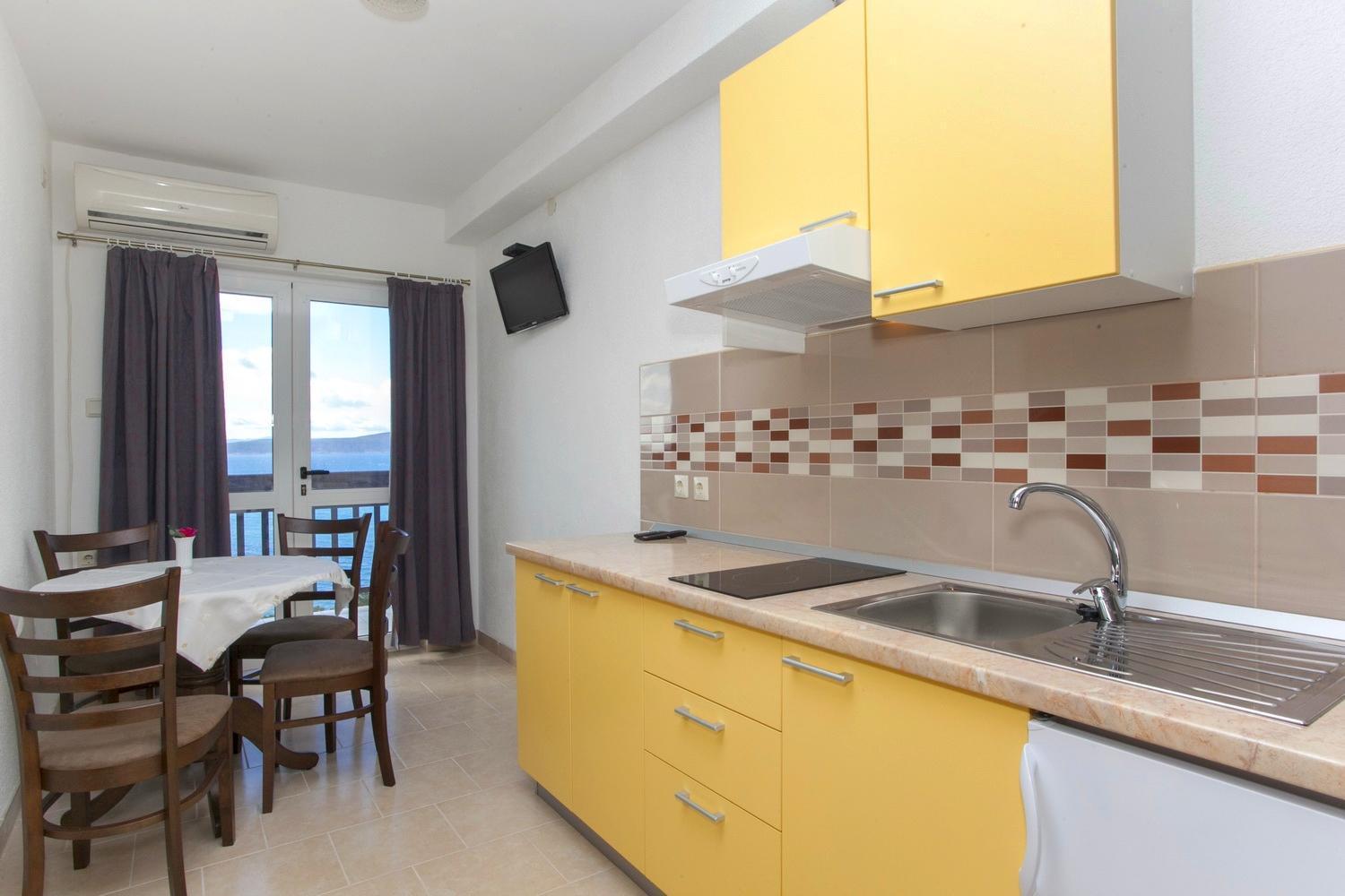 Apartments With A Parking Space Baska Voda, Makarska - 6761 Baska Voda